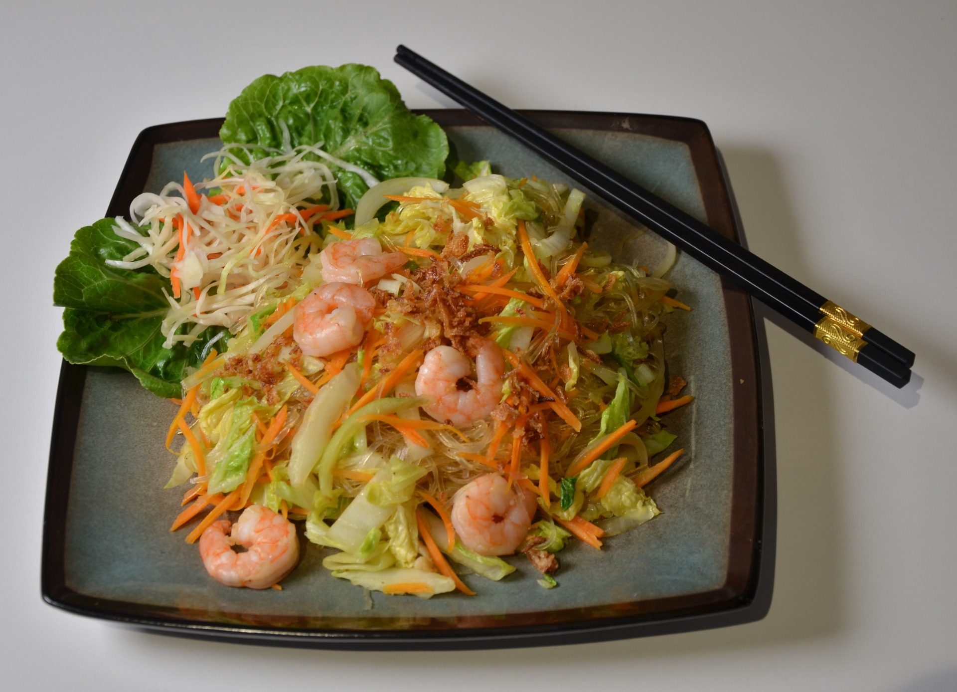 Mien xao tom / restované skleněné nudle s krevetami